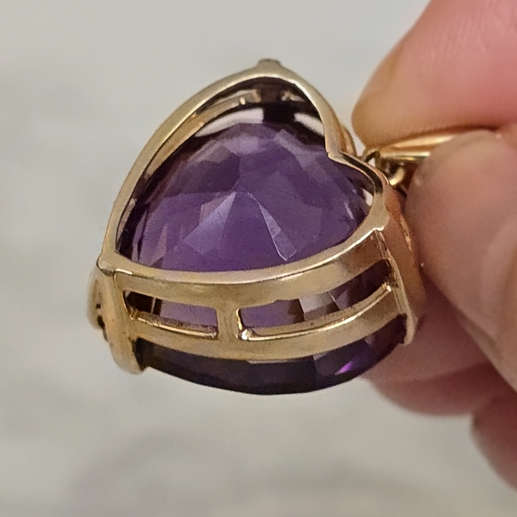 35.11ct Amethyst Classic Heart Pendant set in 14K Yellow Gold. Incl Appraisal - Picture 4 of 11